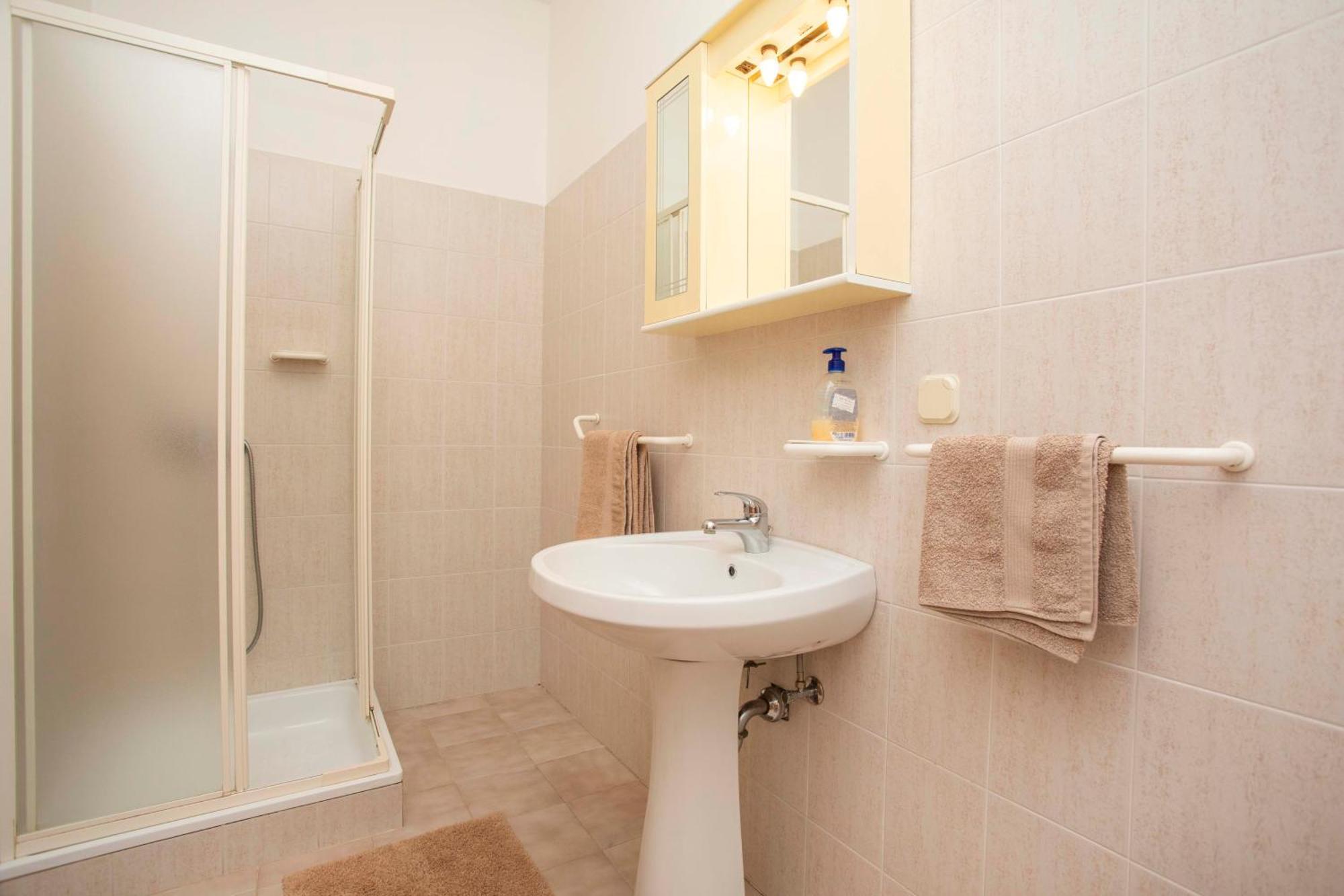 Apartmani Marica Plomin Bilik gambar